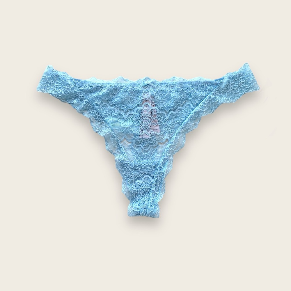 Victoria’s Secret Thong Panty Large New - Picture 1 of 6